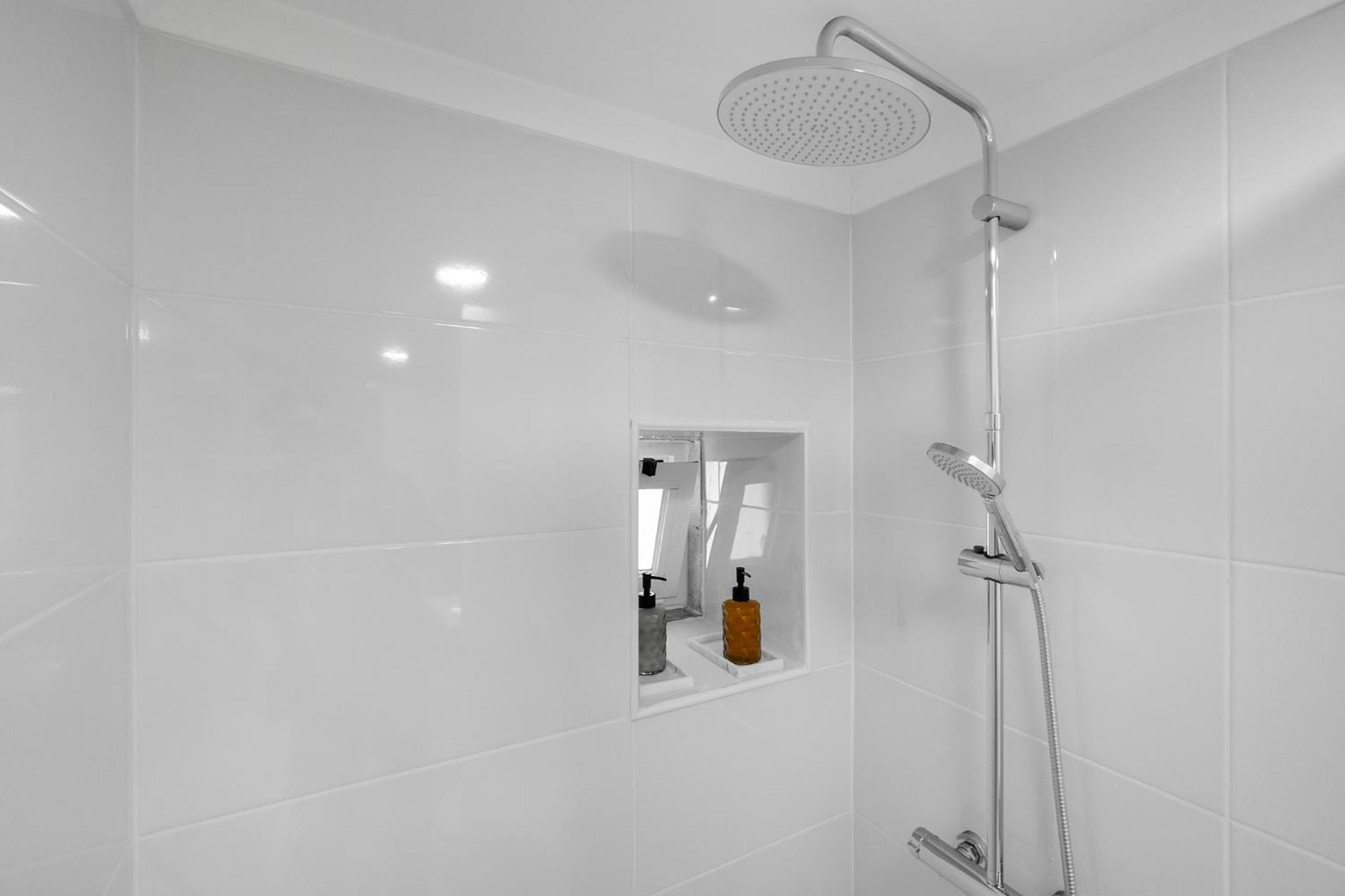 Whome Urban Escape: 1-Br W/Mezzanine Near Campo Ourique Lisbon Exterior photo